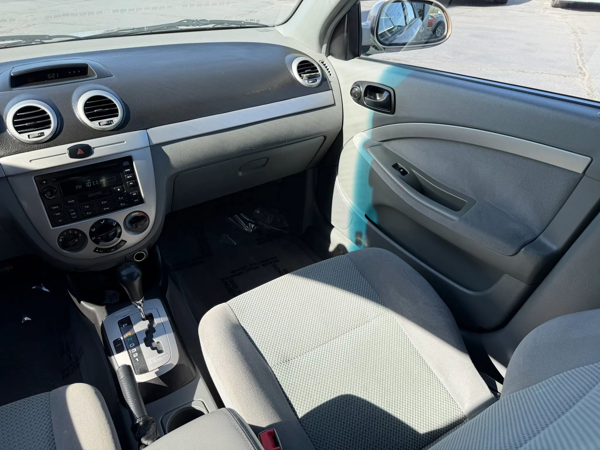 Used 2006 Suzuki Forenza Wagon FWD image 22