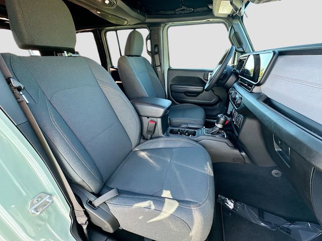 Used 2024 Jeep Wrangler Sport S image 26