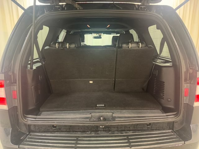Used 2015 Lincoln Navigator 4WD image 32
