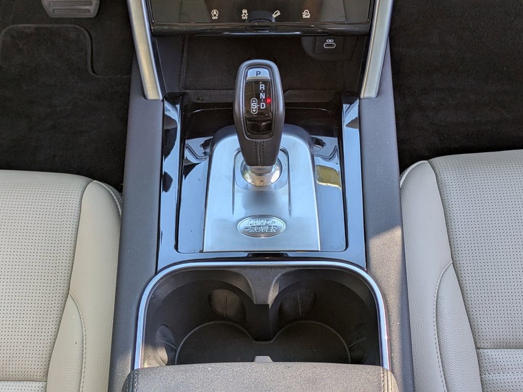 Used 2023 Land Rover Discovery Sport S image 22