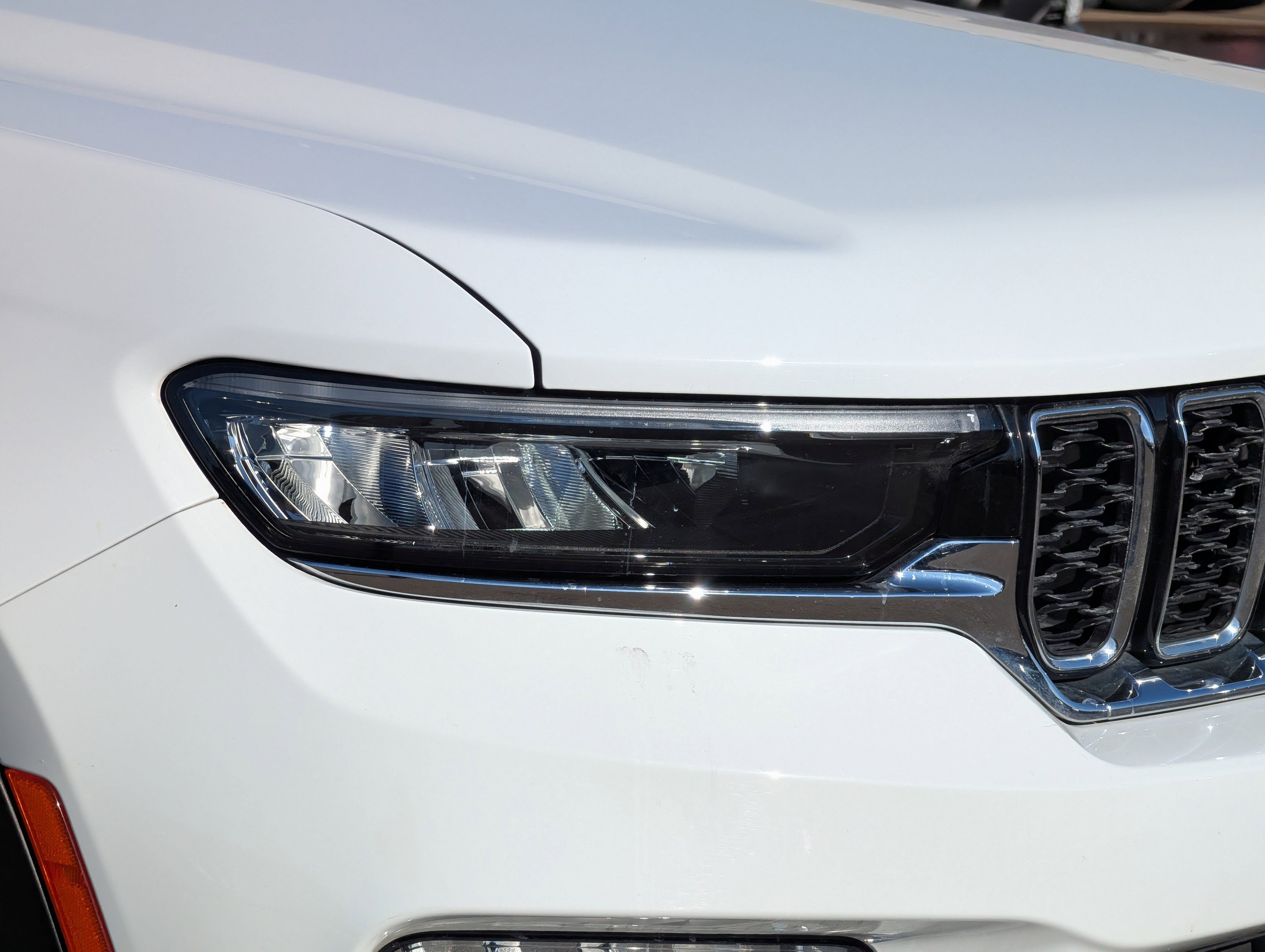 Used 2022 Jeep Grand Cherokee 4WD w/ Luxury Tech Group II image 16