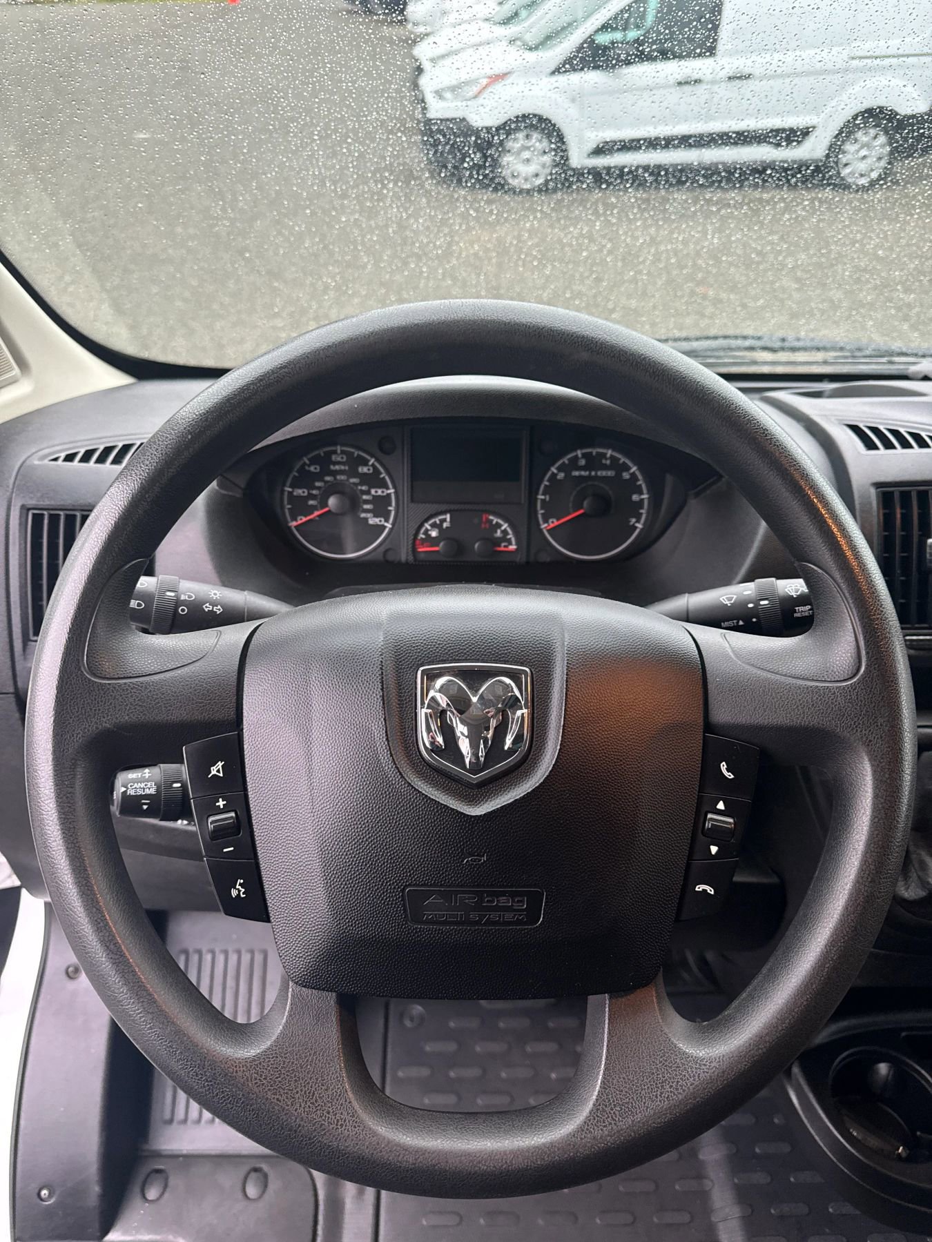 Used 2019 RAM ProMaster 2500 w/ Interior Convenience Group image 12