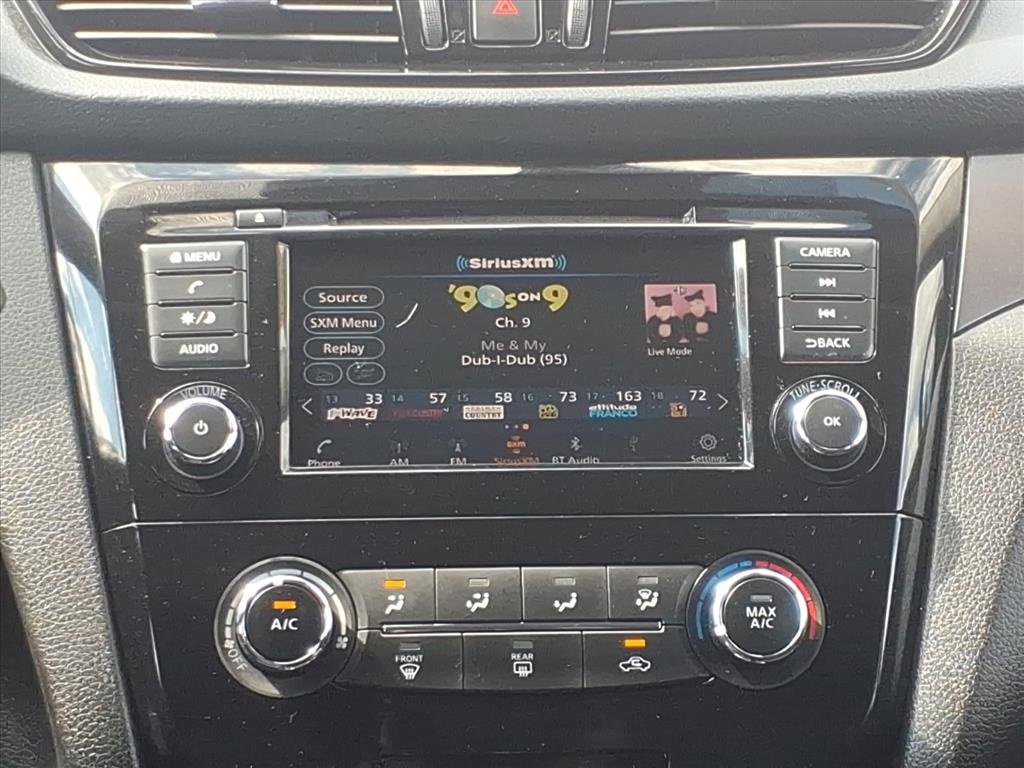 Used 2022 Nissan Rogue Sport S image 27