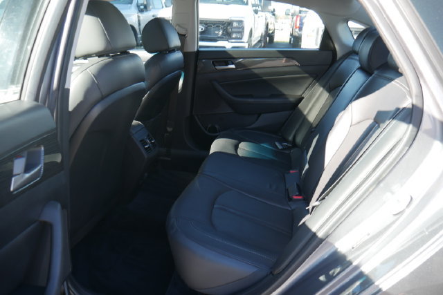 Used 2018 Hyundai Sonata Limited w/ Winter Weather Package FWD image 24