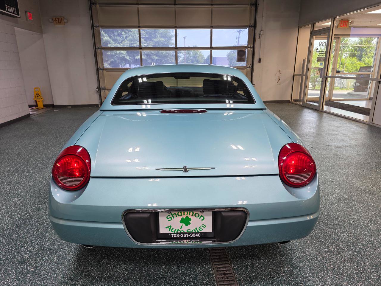 Used 2002 Ford Thunderbird RWD image 8