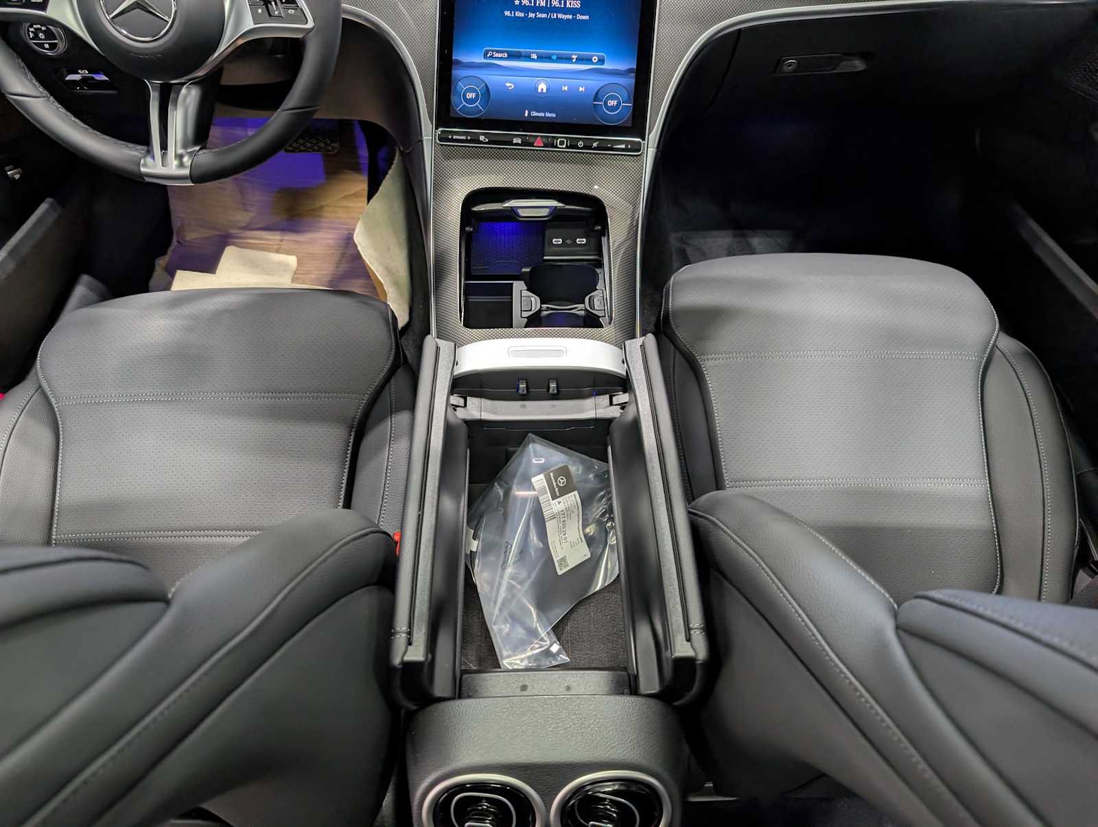 New 2026 Mercedes-Benz C 300 4MATIC Sedan image 17