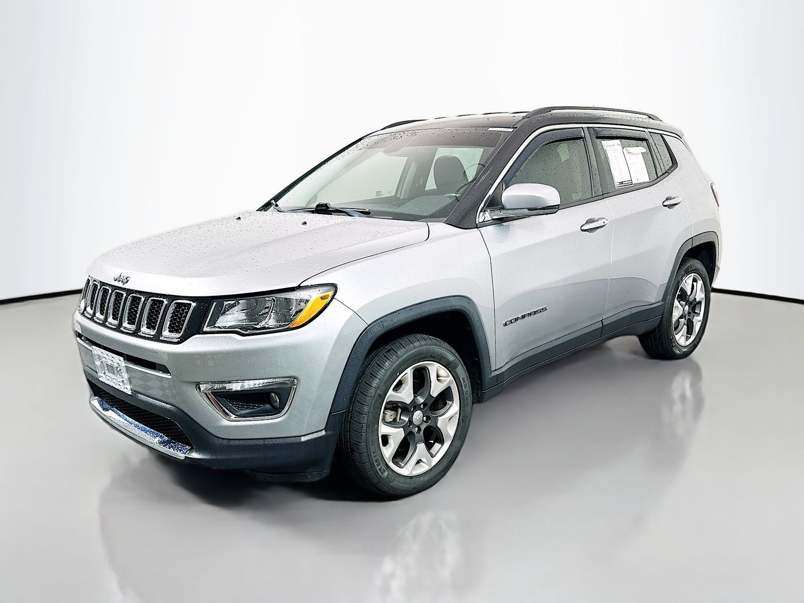 Used 2018 Jeep Compass Limited AWD/4WD image 3
