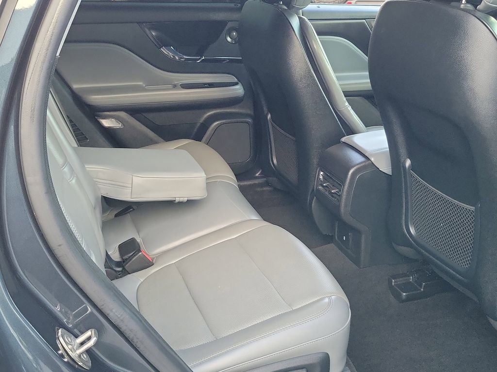 Used 2020 Lincoln Corsair Reserve image 19