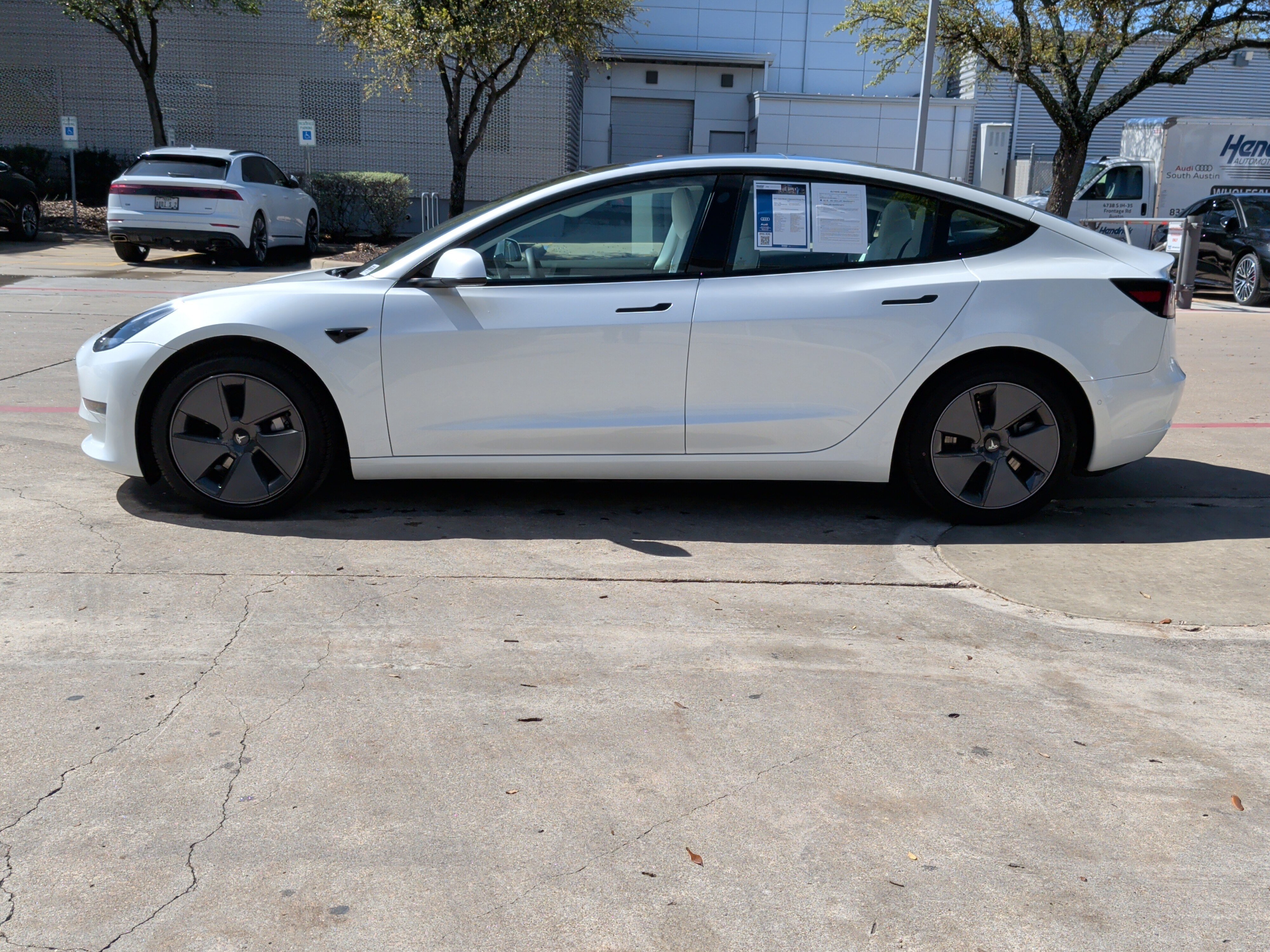 Used 2021 Tesla Model 3 Standard Range Plus image 7