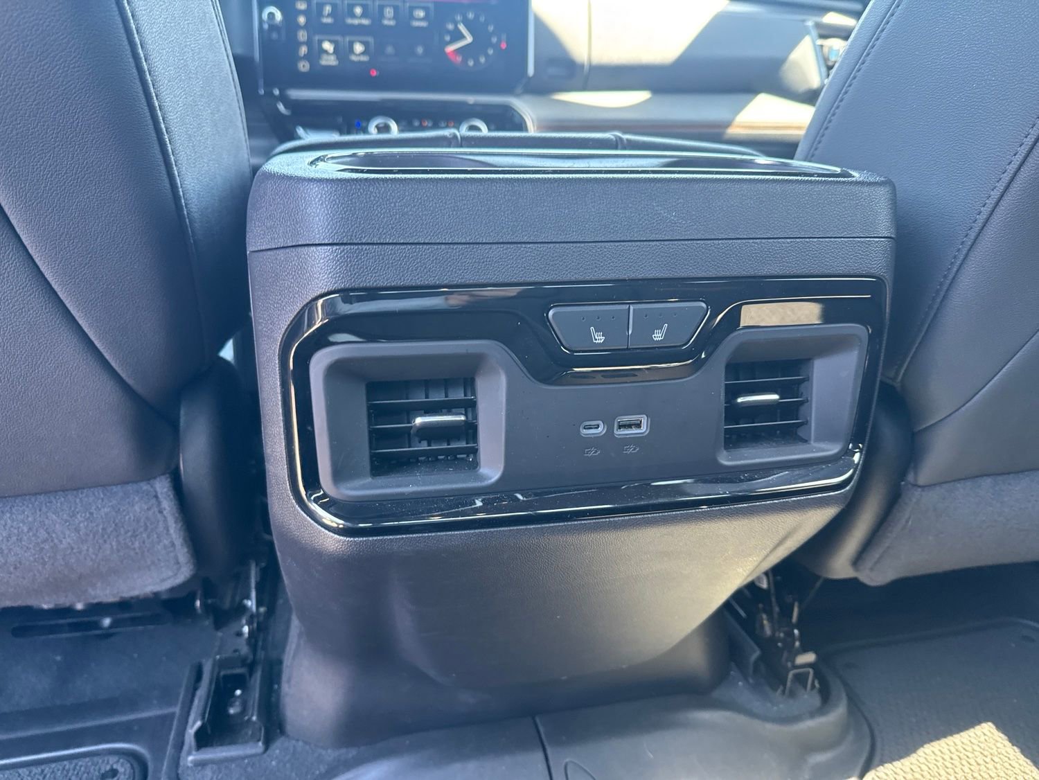 Used 2024 GMC Sierra 1500 AT4 w/ Technology Package AWD/4WD image 21