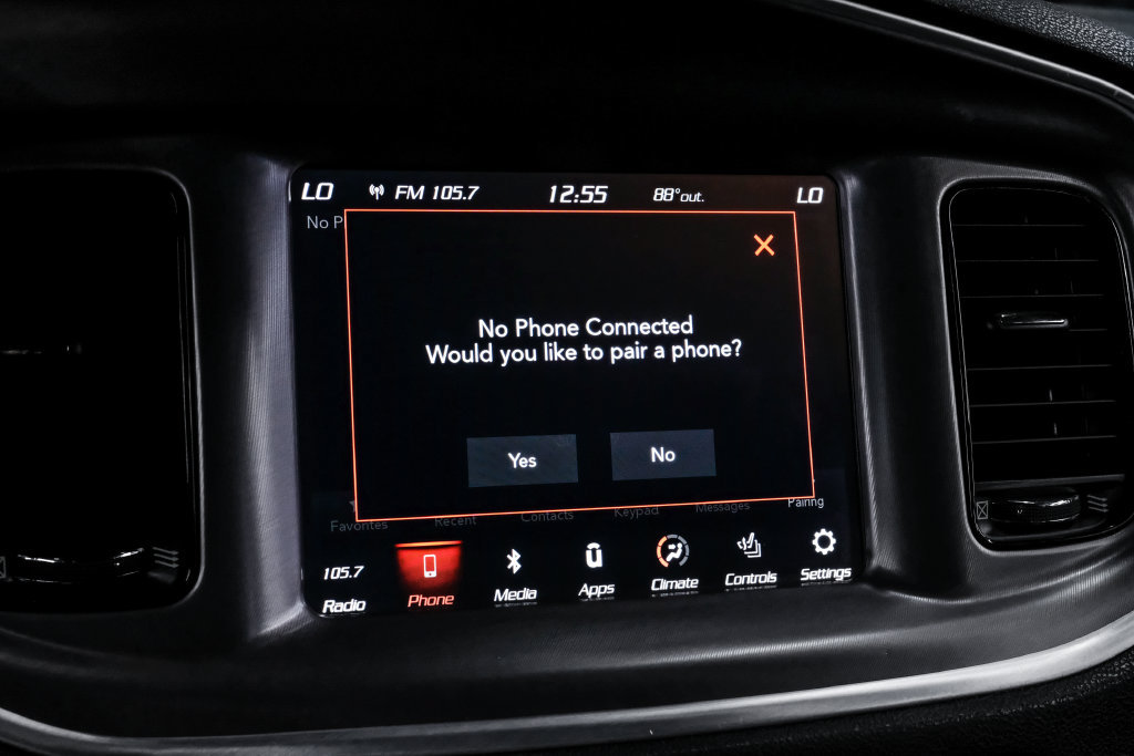 Used 2019 Dodge Charger SXT w/ Blacktop Package AWD/4WD image 34