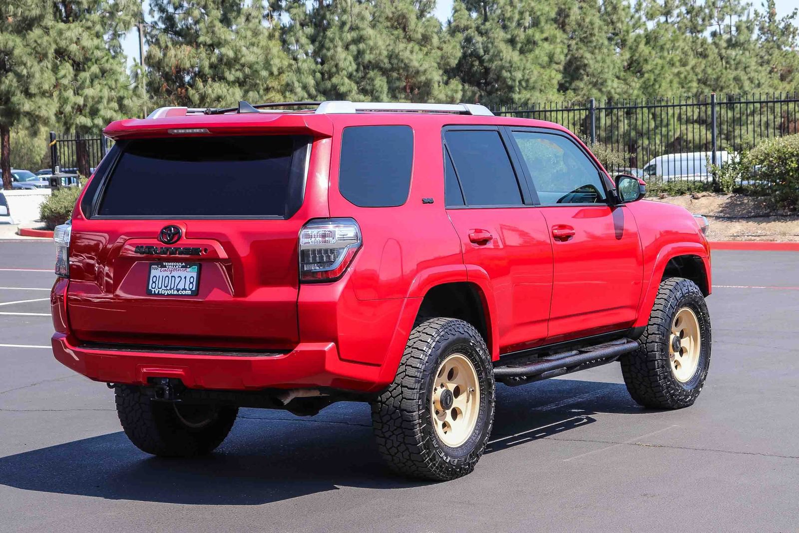 Used 2017 Toyota 4Runner SR5 AWD/4WD image 7