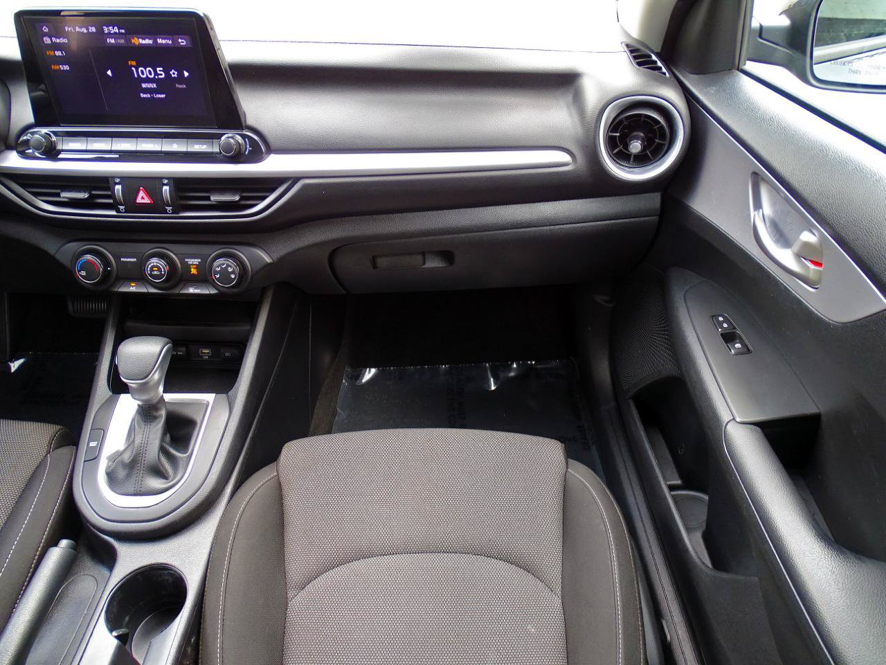 Used 2024 Kia Forte LXS w/ LXS Technology Package FWD image 31