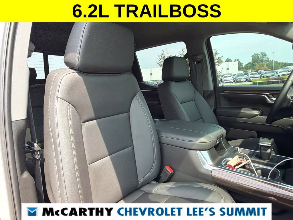 Used 2023 Chevrolet Silverado 1500 LT Trail Boss w/ Convenience Package II AWD/4WD image 30