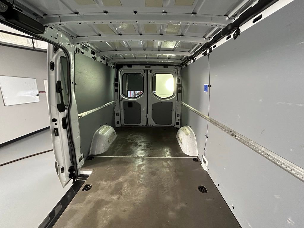 Used 2024 Mercedes-Benz Sprinter 2500 image 13