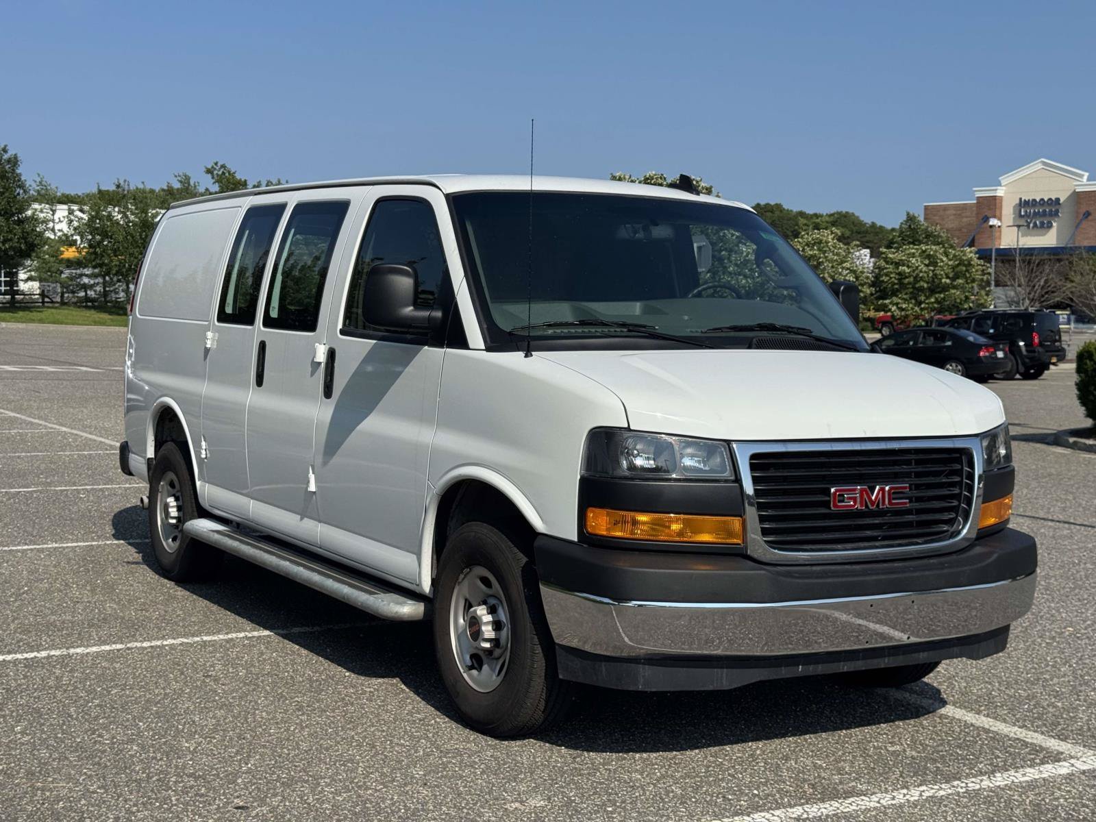 Used 2025 GMC Savana 2500 w/ Driver Convenience Package RWD image 2