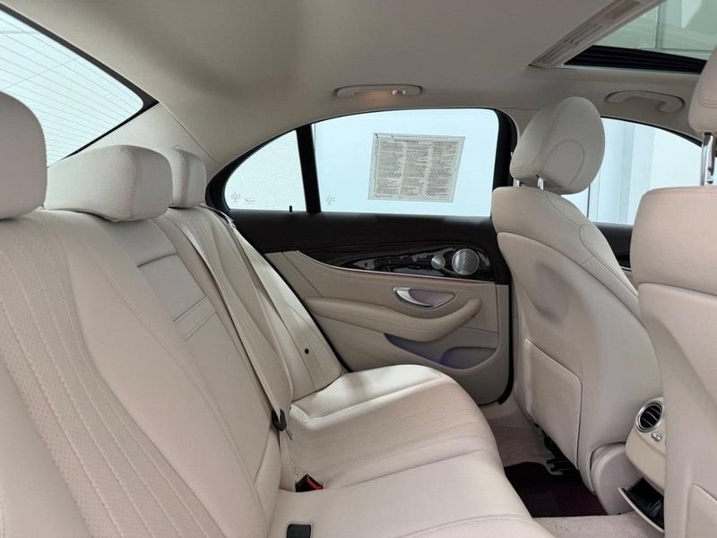 Used 2020 Mercedes-Benz E 350 4MATIC Sedan image 8