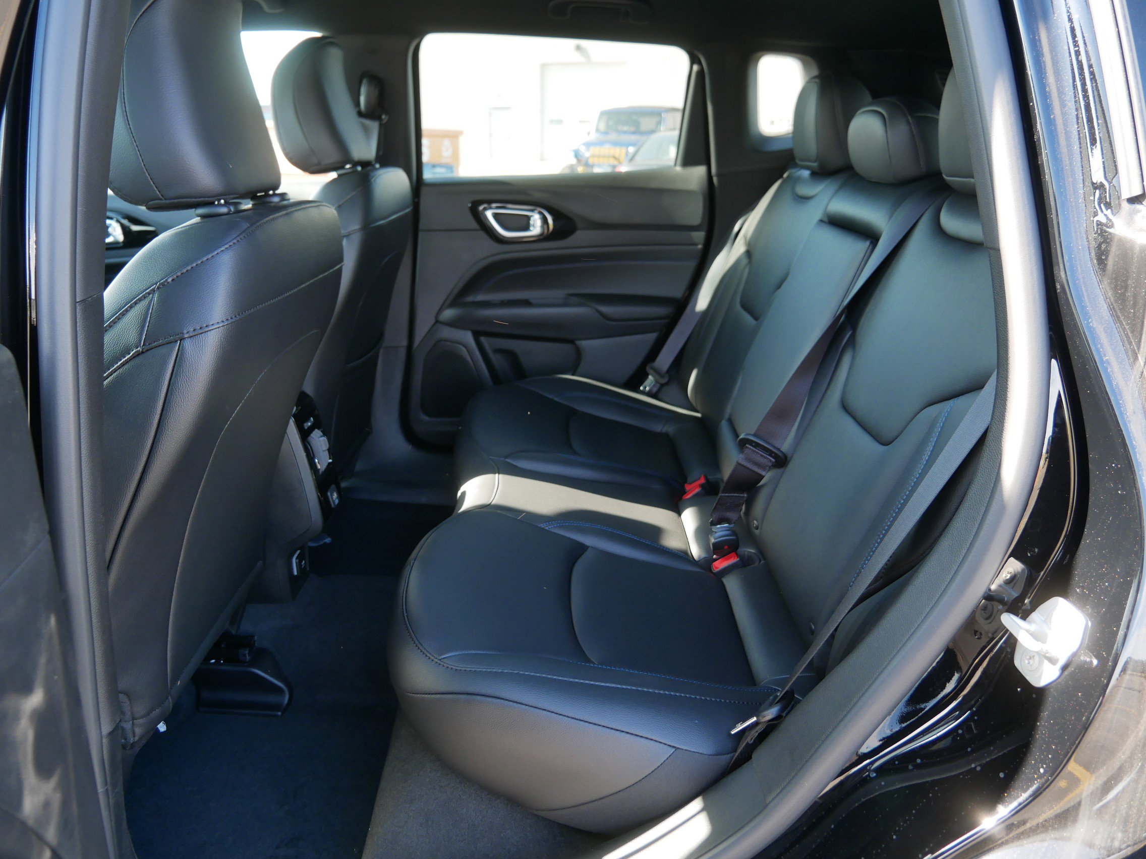 New 2026 Jeep Compass Limited image 8