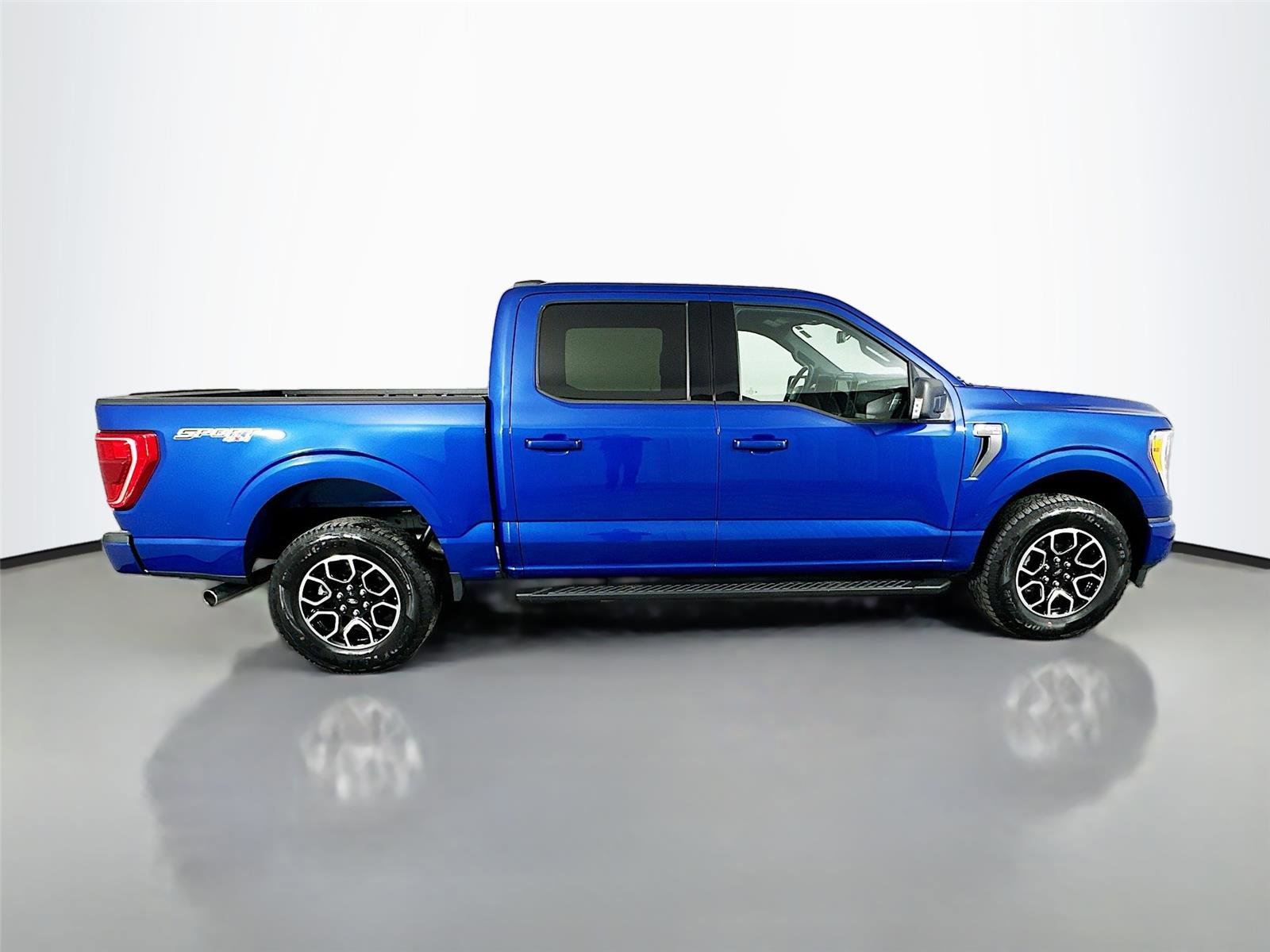Used 2023 Ford F150 XLT w/ Equipment Group 302A High image 8