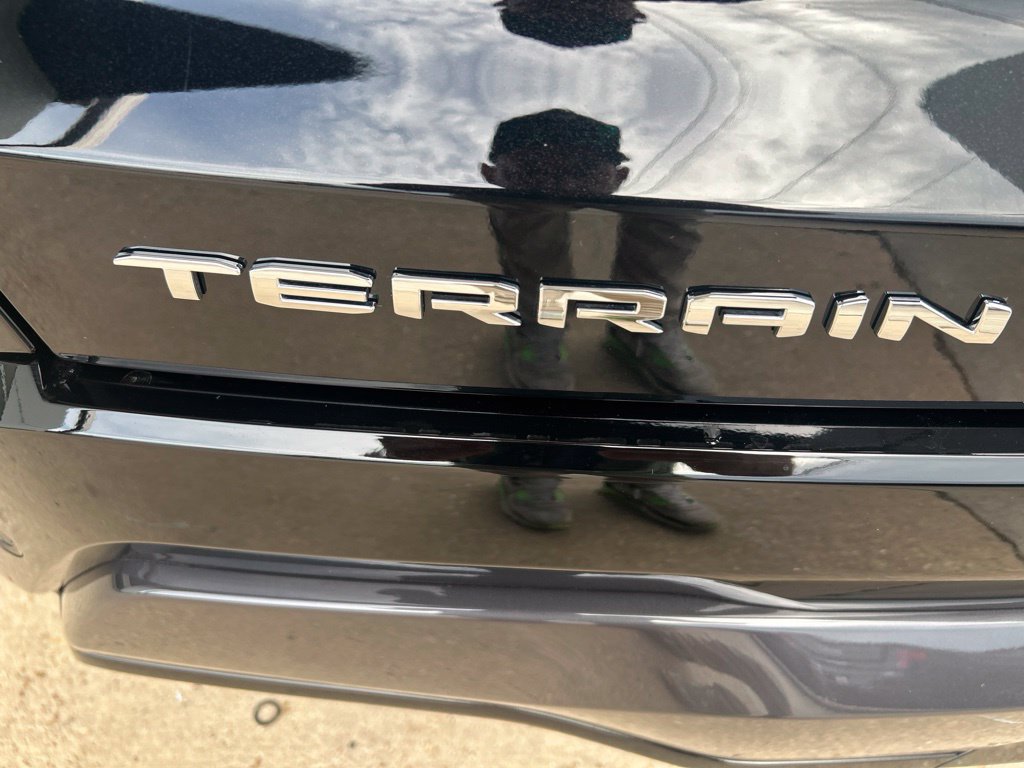 Certified 2026 GMC Terrain AT4 w/ Convenience Package III AWD/4WD image 29