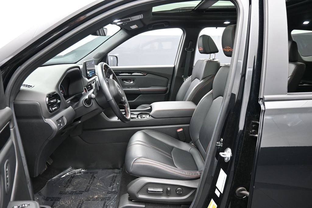 Used 2024 Honda Pilot TrailSport image 24