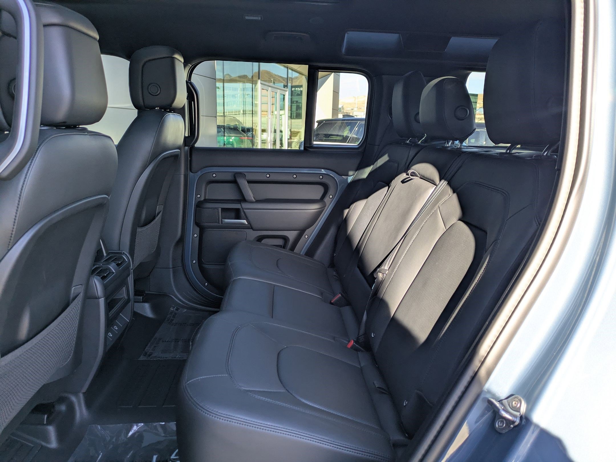 Certified 2025 Land Rover Defender 110 S image 27