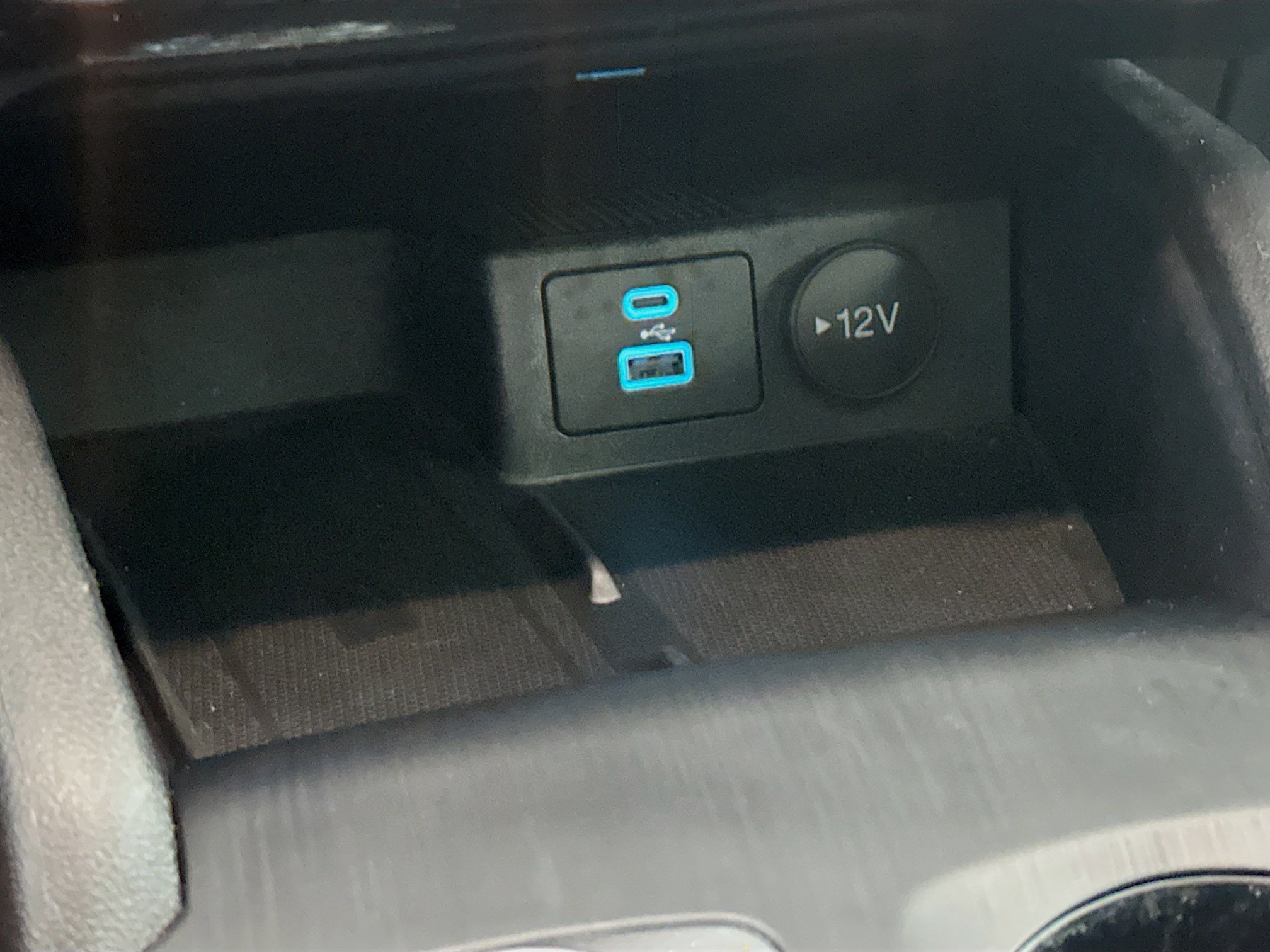 Used 2022 Ford Escape SEL w/ Technology Package image 26