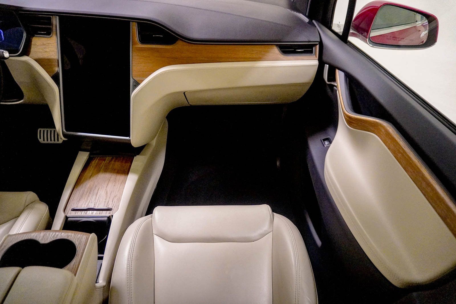 Used 2021 Tesla Model X Performance image 30
