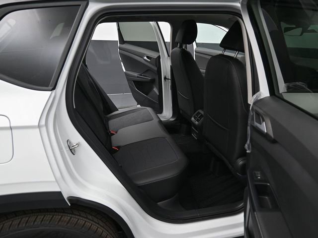 New 2026 Volkswagen Taos SE image 13