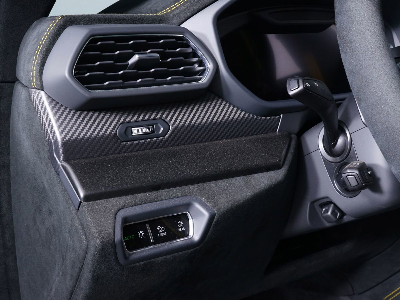Used 2024 Lamborghini Urus Performante image 32