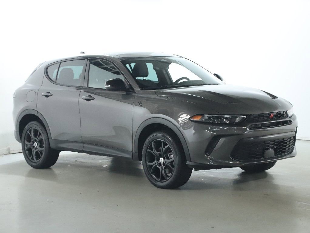 Used 2024 Dodge Hornet GT image 9