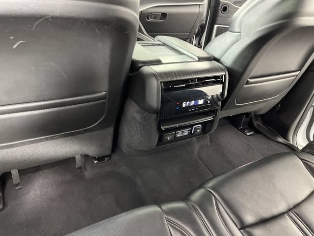 Used 2024 Jeep Wagoneer Series II w/ Flexible Seating Group RWD image 47