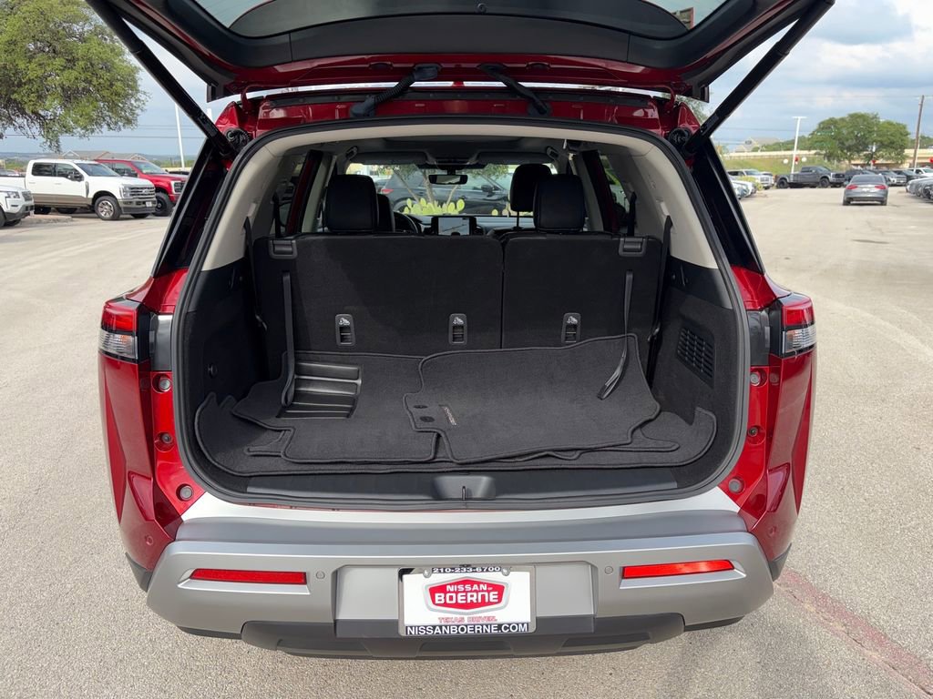 Used 2024 Nissan Pathfinder SL w/ SL Premium Package FWD image 29