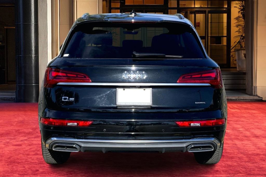 Used 2022 Audi Q5 2.0T Premium w/ Convenience Package image 5