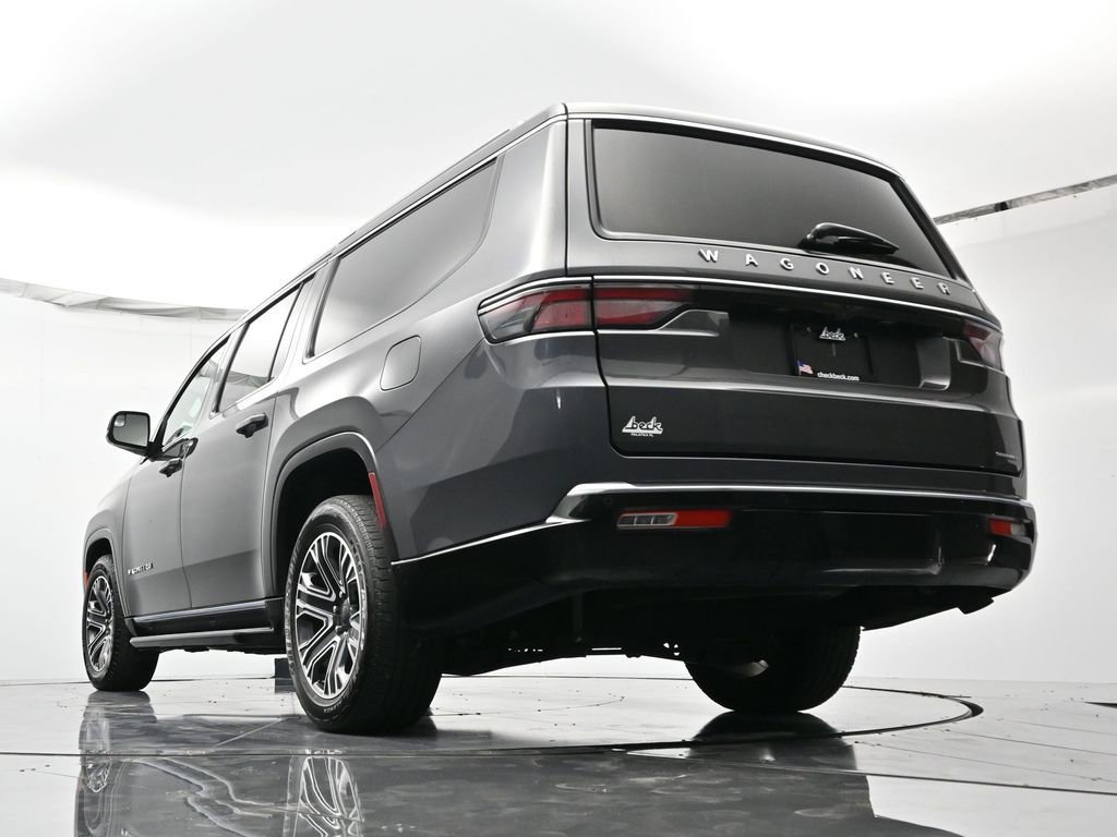 Used 2024 Jeep Wagoneer L Series II RWD image 44