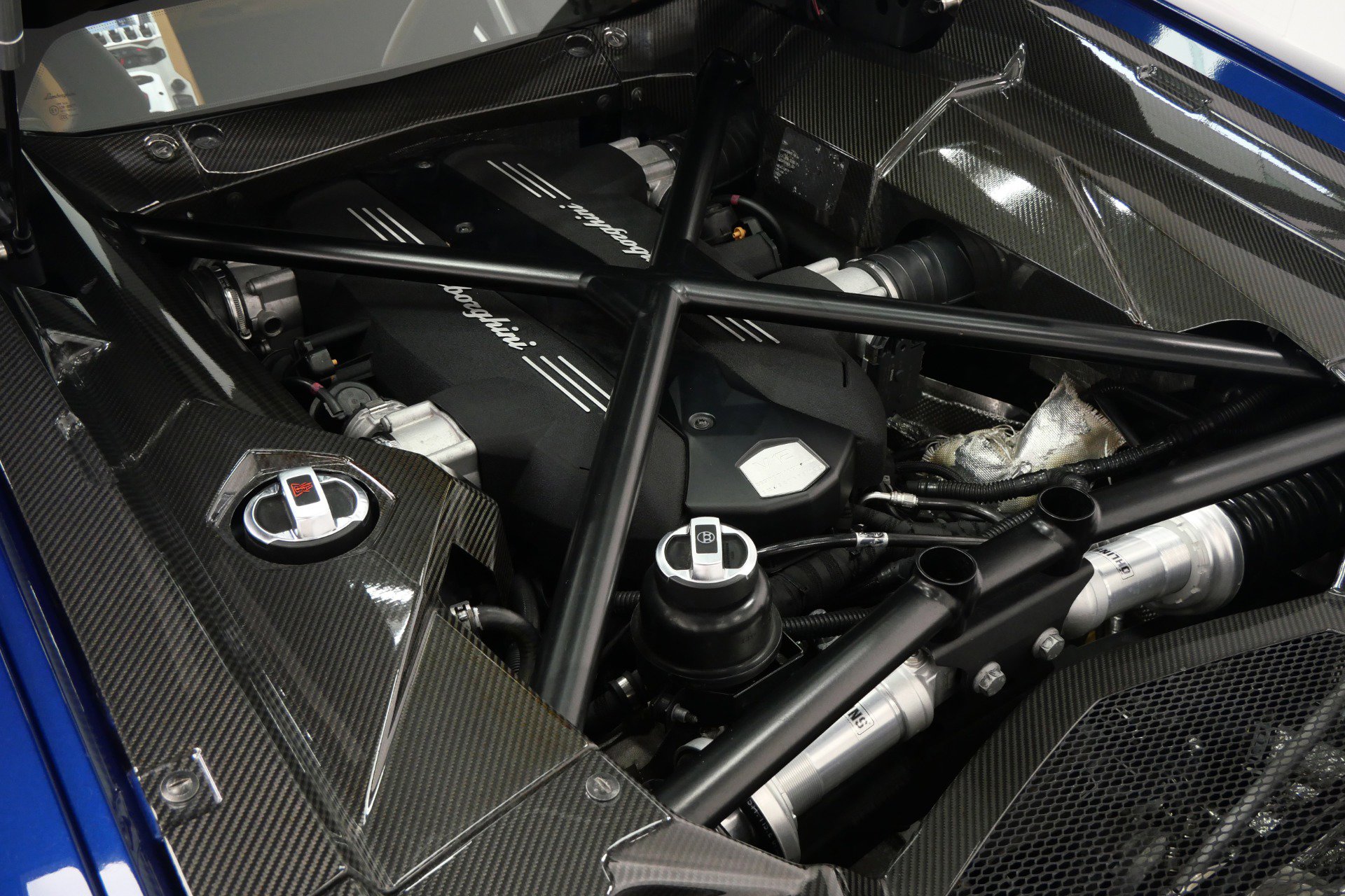 Used 2014 Lamborghini Aventador LP 700-4 image 46