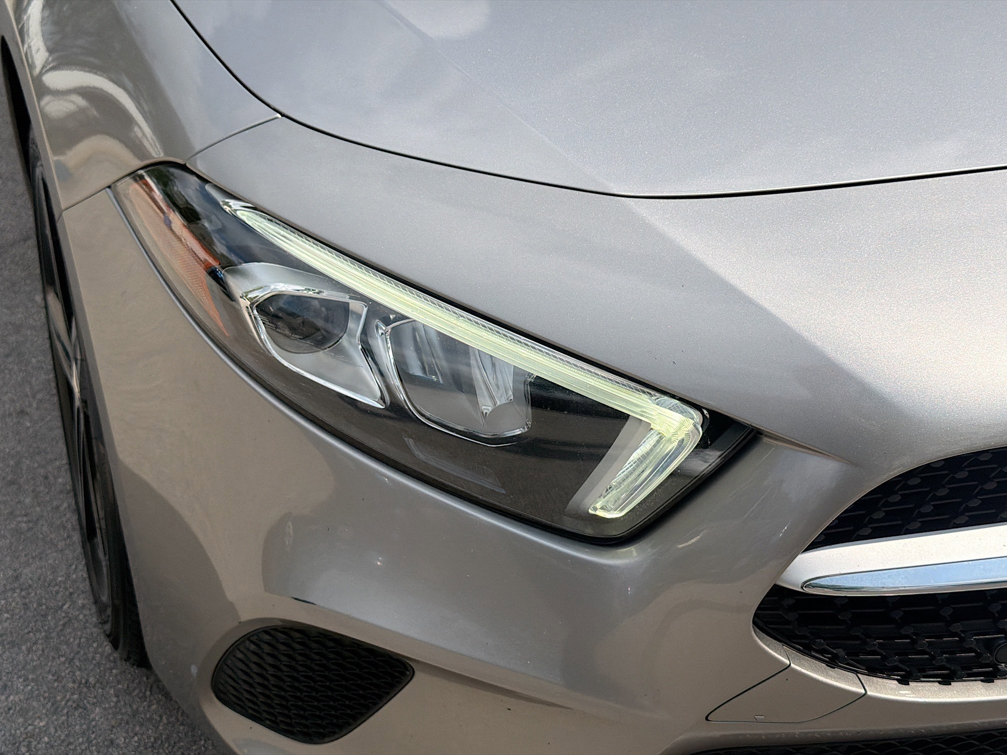 Used 2020 Mercedes-Benz A 220 w/ Premium Package image 34