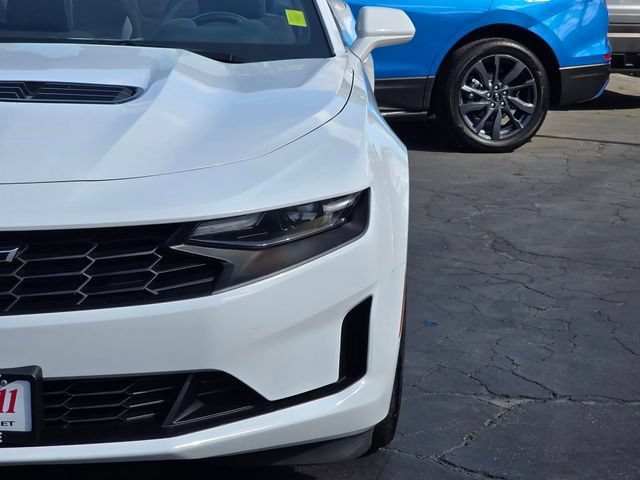 Used 2023 Chevrolet Camaro LT w/ Technology Package RWD image 3