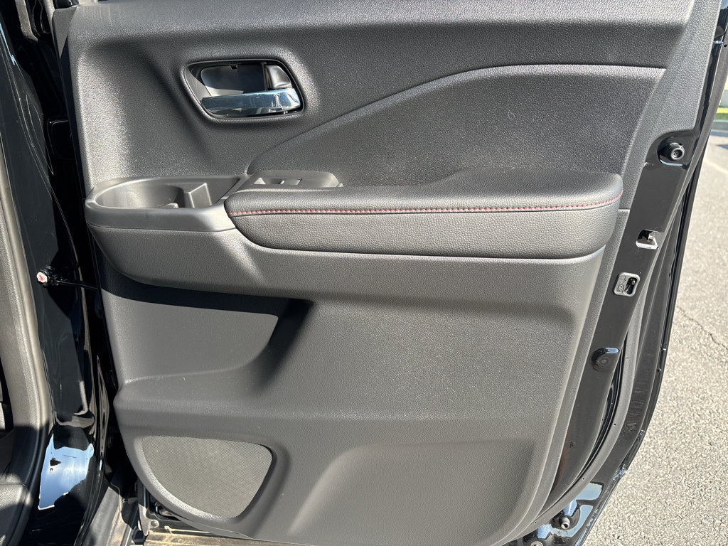 Used 2025 Honda Ridgeline Black Edition image 25