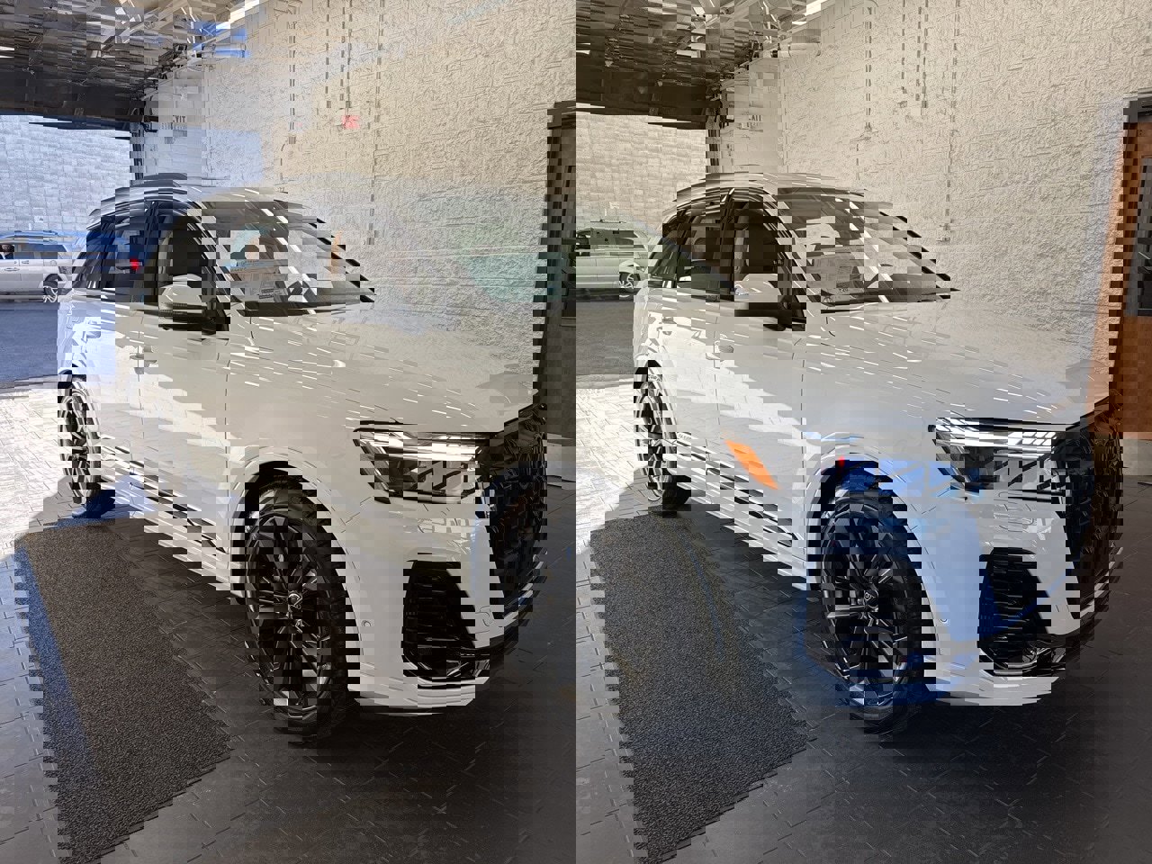 New 2025 Audi Q7 3.0T Prestige