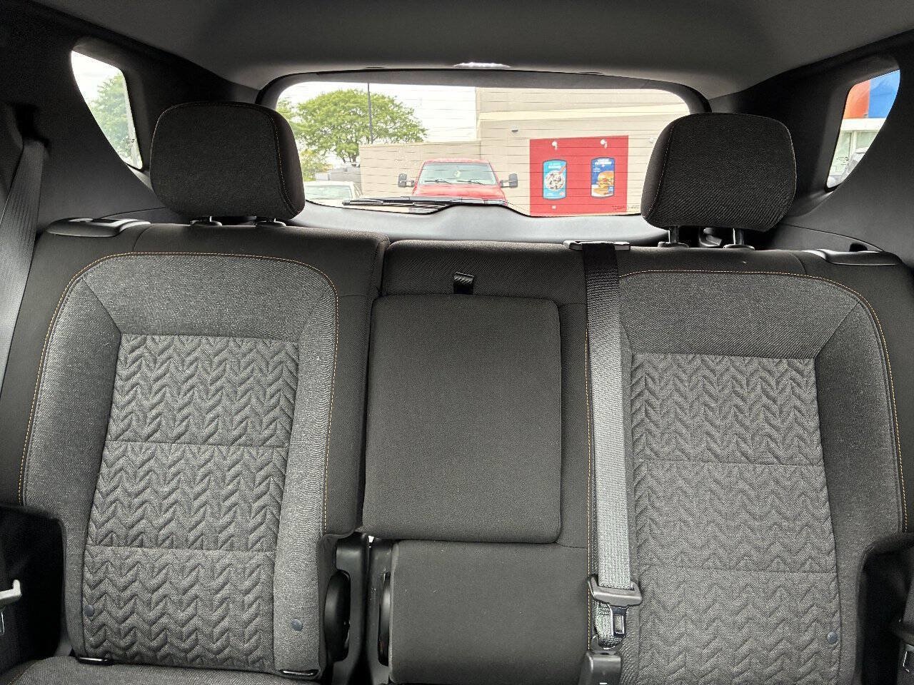 Used 2023 Chevrolet Equinox LT AWD/4WD image 15
