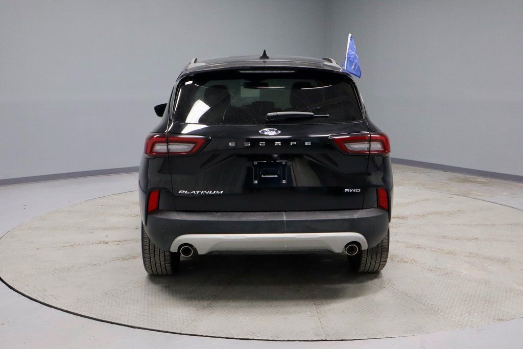 Used 2025 Ford Escape Platinum image 10