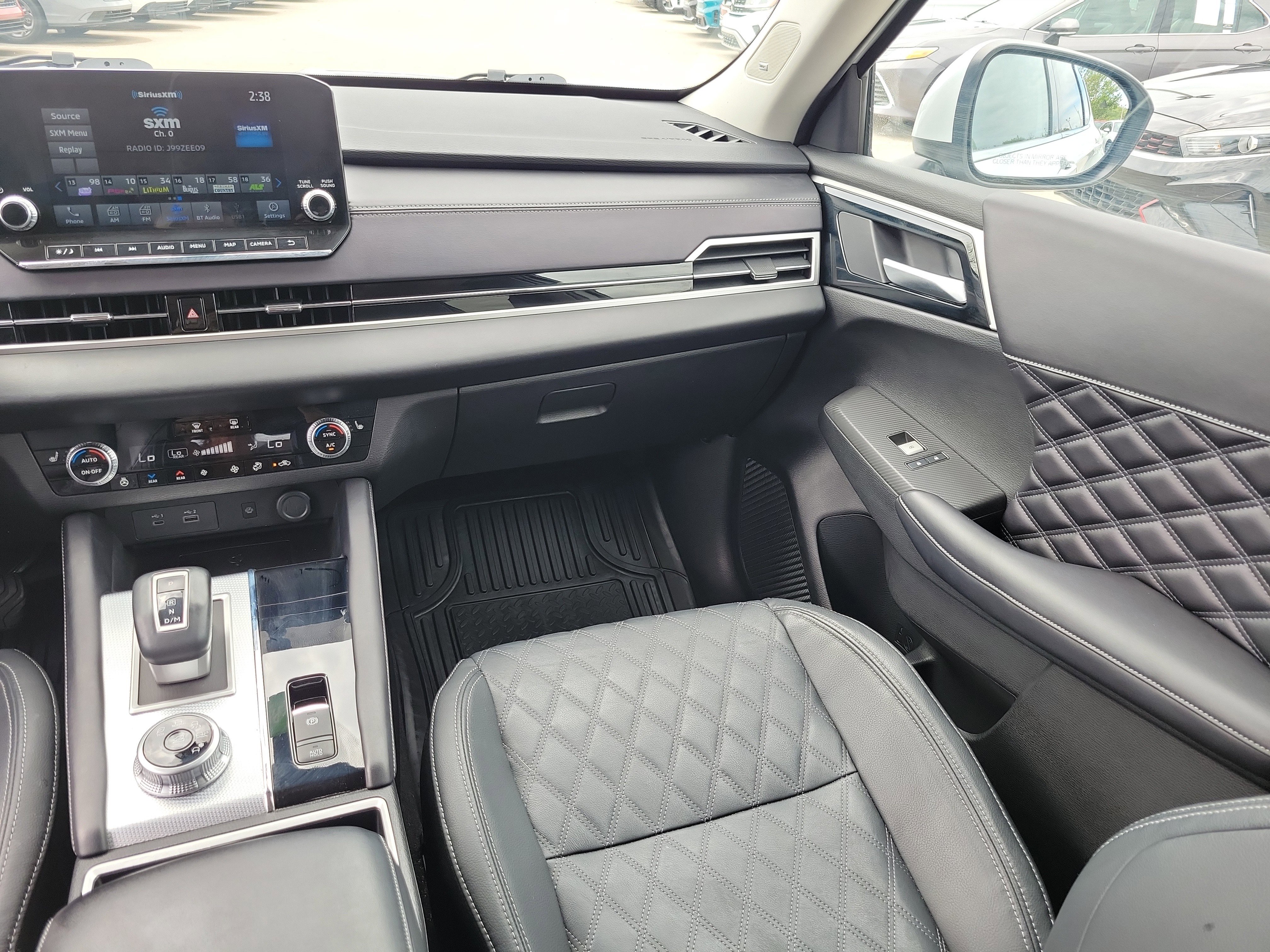 Used 2023 Mitsubishi Outlander SEL image 22