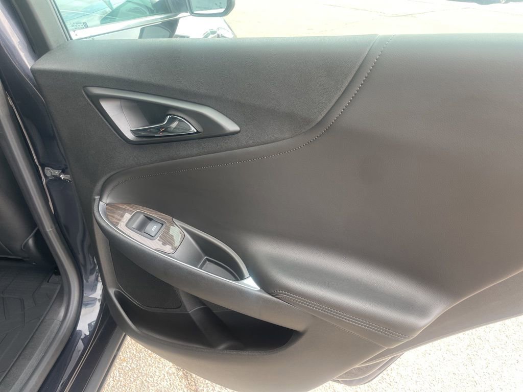 Used 2023 Chevrolet Malibu LT w/ LPO, Floor Liner Package FWD image 19