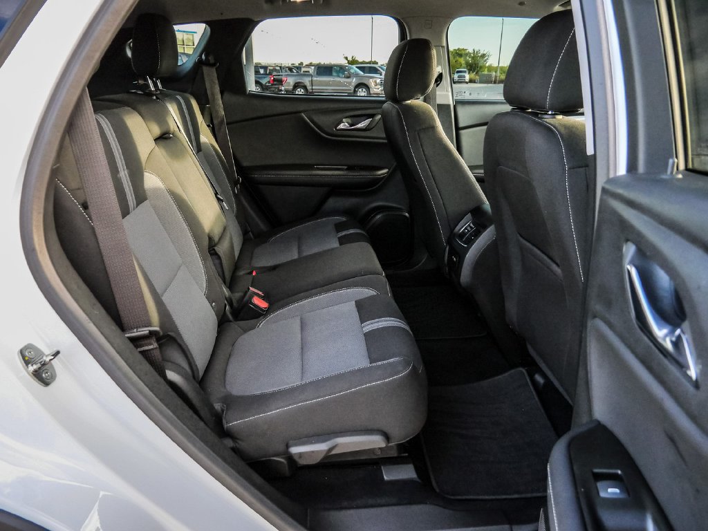 Used 2023 Chevrolet Blazer LT FWD image 17