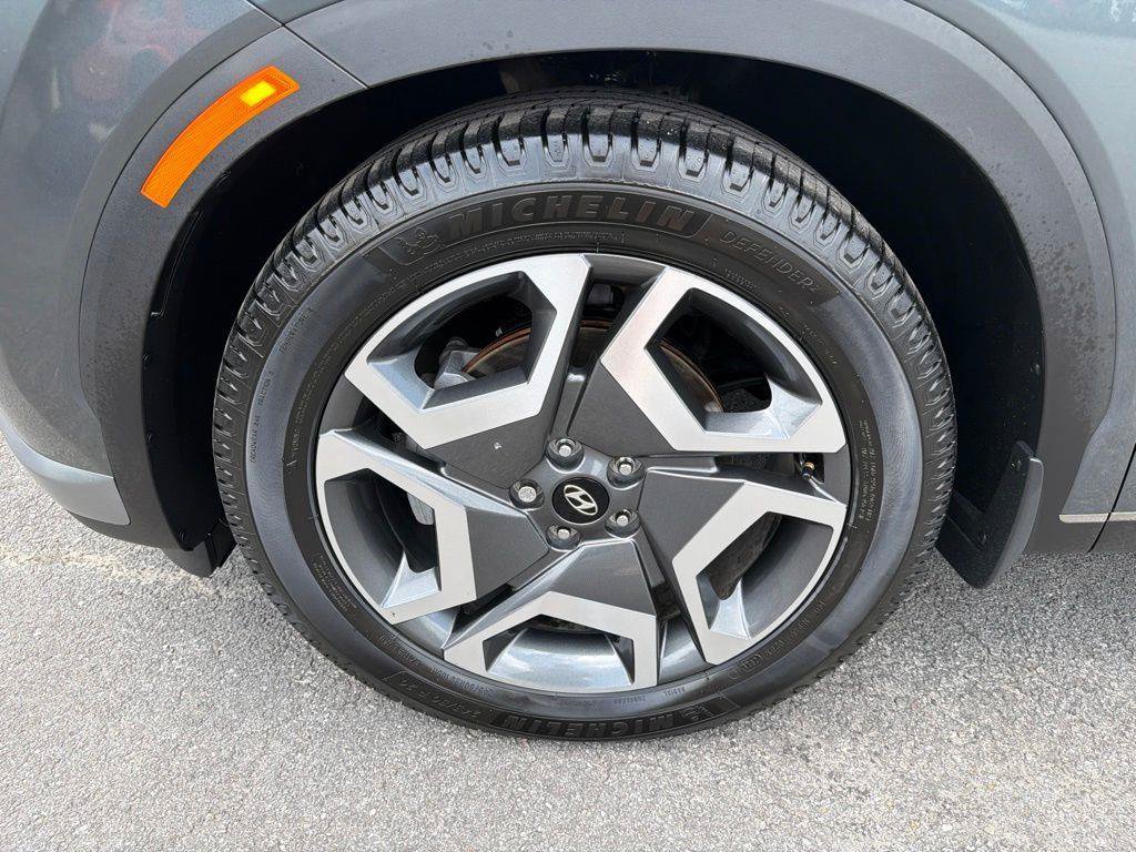 Used 2024 Hyundai Palisade Limited AWD/4WD image 12