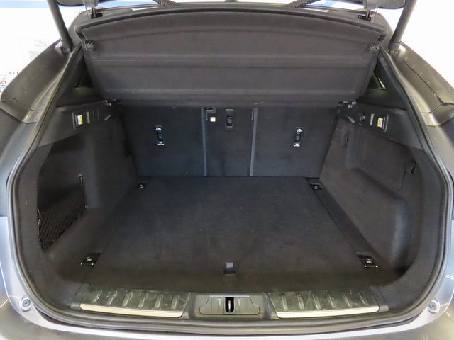 Used 2024 Jaguar F-PACE R-Dynamic S image 39