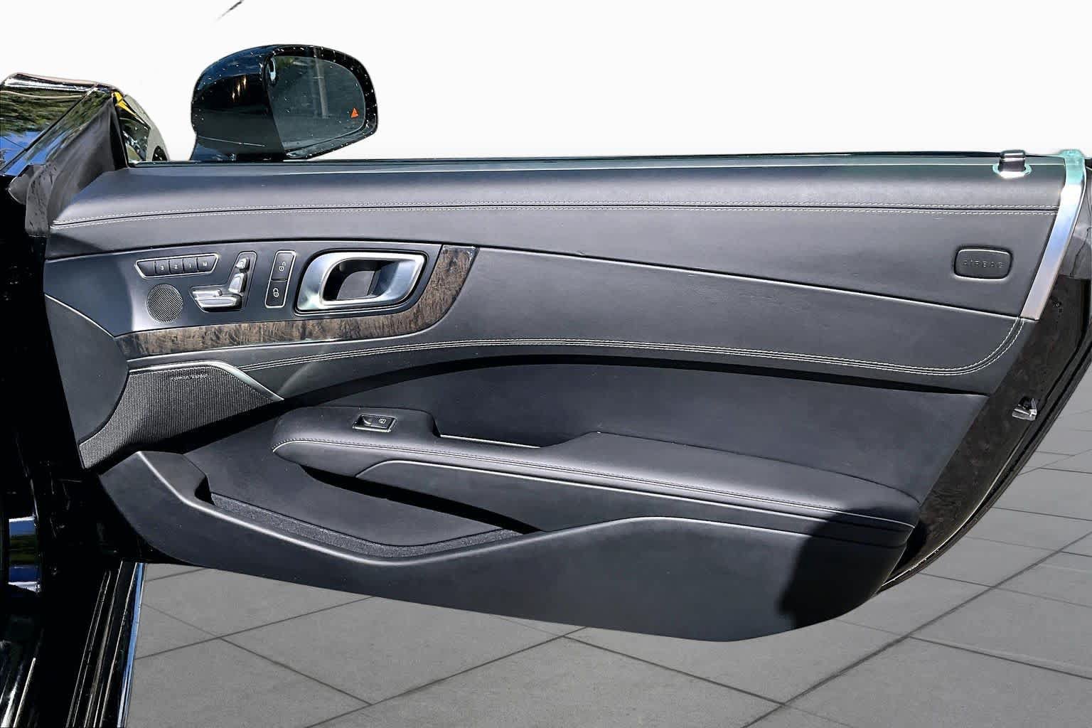 Used 2018 Mercedes-Benz SL 550 image 20
