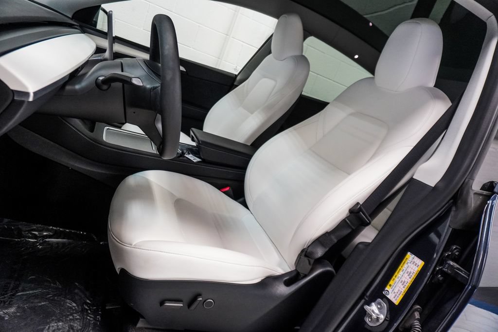 Used 2024 Tesla Model Y Long Range AWD/4WD image 6