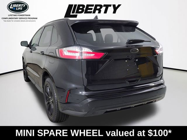 Used 2024 Ford Edge SE w/ Black Appearance Package image 5
